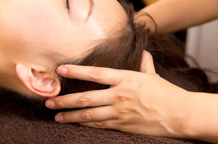 丁寧なヘッドマッサージ